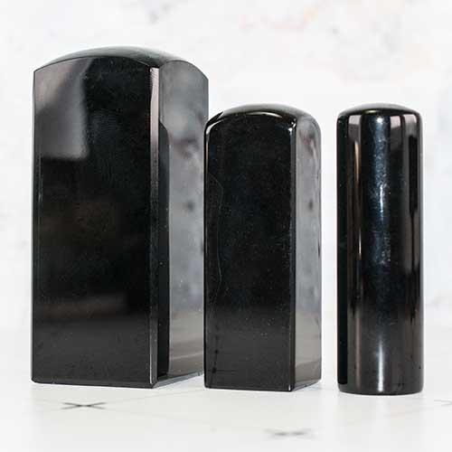 黑瑪瑙公司大小章