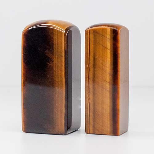 黃虎眼石公司大小章