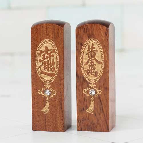 做個漂亮的臍帶章保存起來，材質選擇、價格合理