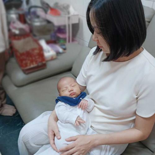 高雄前鎮滿月剃頭