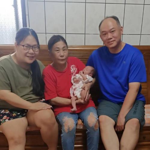 屏東市滿月剃頭