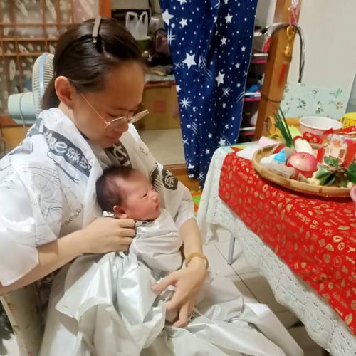 高雄楠梓滿月到府古禮剃胎毛