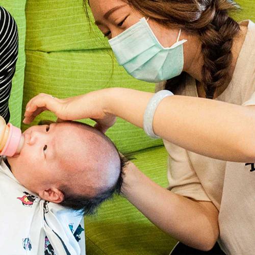 台北士林滿月到府剃胎毛