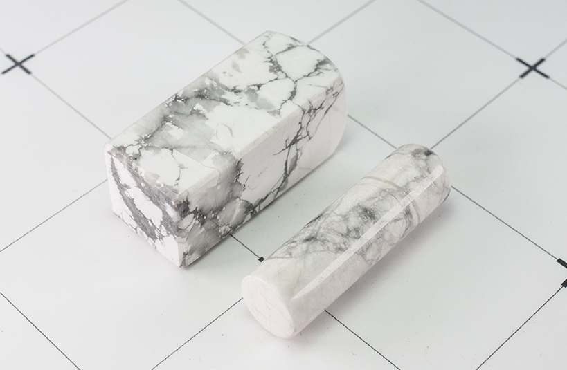 給自己禮物，選擇台南唯原工藝公司章、公司大小章、個人印鑑章、印鑑章、開運章，提供最多的材質、完善的服務。純天【白松石】個人印鑑章，買玉石公司大小章就來唯原工藝!