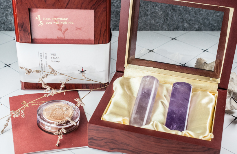 給寶貝最重要的紀念禮物,選擇台南唯原工藝臍帶章、胎毛筆,提供最多的材質、完善的服務。純天【紫水晶】臍帶章 單章/對章組合,買臍帶章就來唯原工藝! 給寶貝最重要的紀念禮物,選擇台南唯原工藝臍帶章、胎毛筆,提供最多的材質、完善的服務。純天【紫水晶】臍帶章 單章/對章組合,買臍帶章就來唯原工藝!