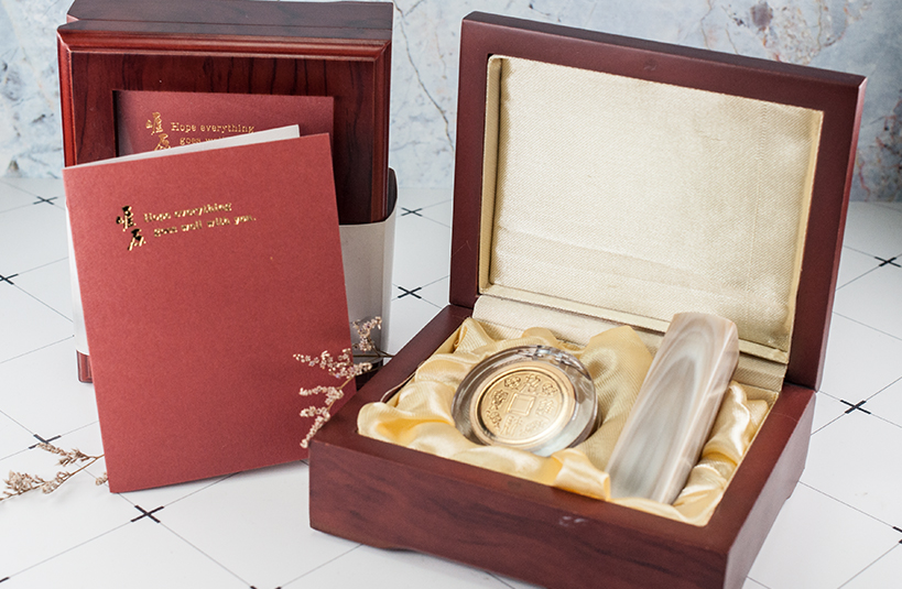 頂級赤牛角肚臍章 肚臍章推薦