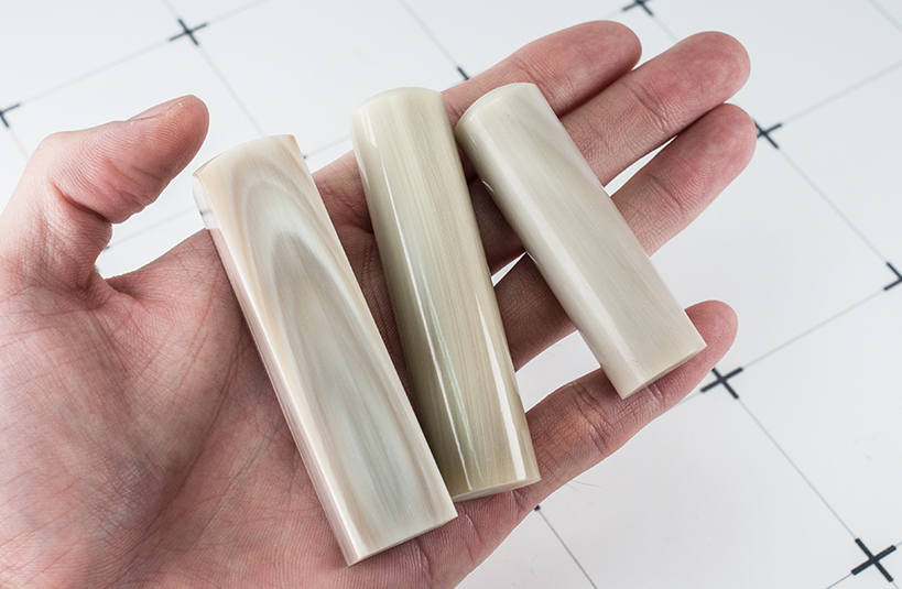 給自己禮物，選擇台南唯原工藝個人印鑑章、印鑑章、開運章，提供最多的材質、完善的服務。頂級赤牛角個人印鑑章，買赤牛角個人印鑑章就來唯原工藝!