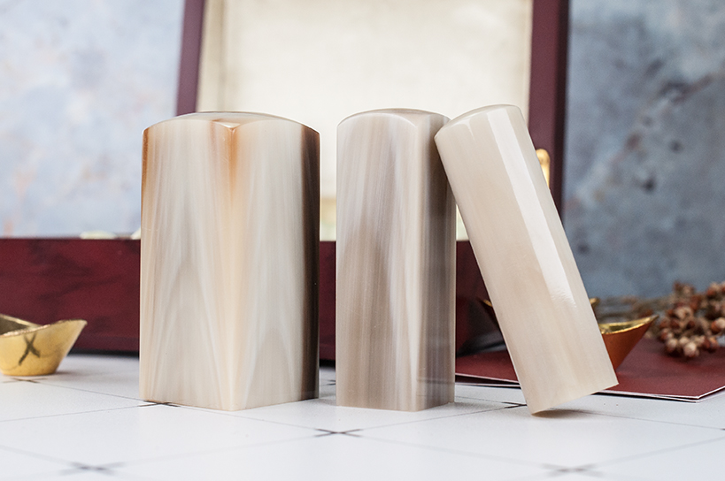 台南公司章!開店開業首選，選擇台南唯原工藝公司章、公司大小章、個人印鑑章、印鑑章、開運章，提供最多的材質、完善的服務。純天【赤牛角】個人印鑑章，買赤牛角公司大小章就來唯原工藝!