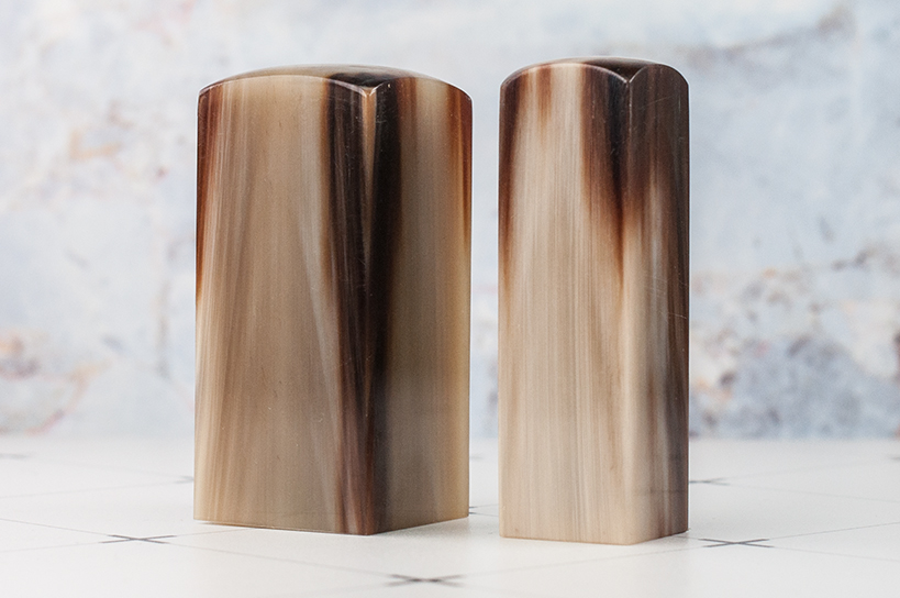 台南公司章!給自己禮物，選擇台南唯原工藝公司章、公司大小章、個人印鑑章、印鑑章、開運章，提供最多的材質、完善的服務。純天【赤牛角】個人印鑑章，買赤牛角公司大小章就來唯原工藝!