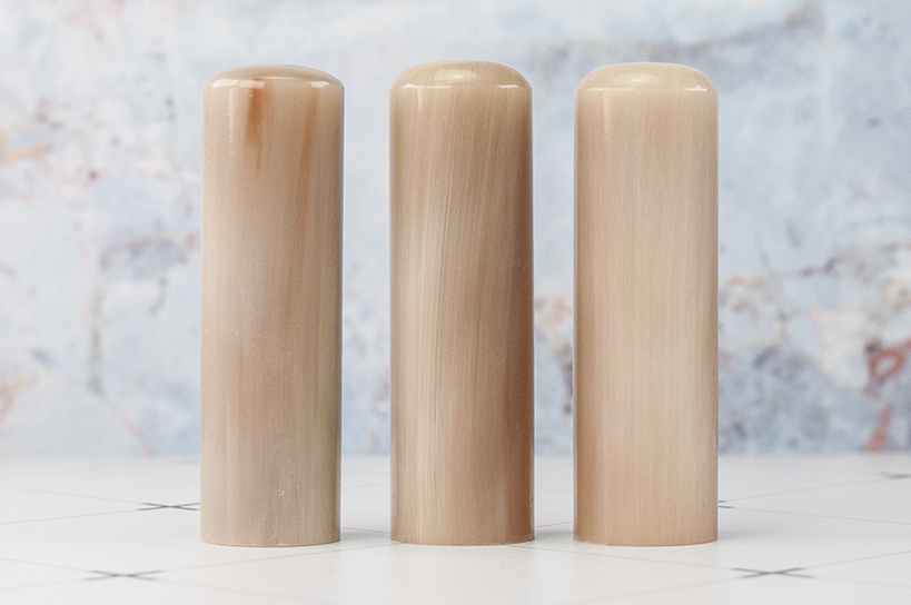 台南公司章!給自己禮物，選擇台南唯原工藝公司章、公司大小章、個人印鑑章、印鑑章、開運章，提供最多的材質、完善的服務。純天【赤牛角】個人印鑑章，買赤牛角公司大小章就來唯原工藝!