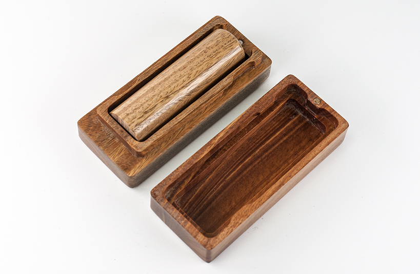 找綠檀臍帶章卡榫盒組就來唯原工藝手工印章