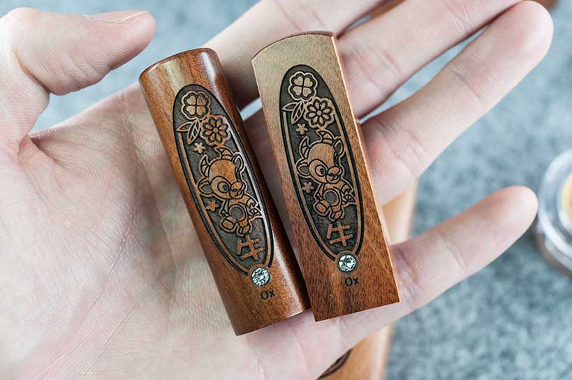 台南臍帶章推薦~給寶貝最重要的紀念禮物，選擇台南唯原工藝肚臍章、胎毛筆，提供最多的材質、完善的服務。