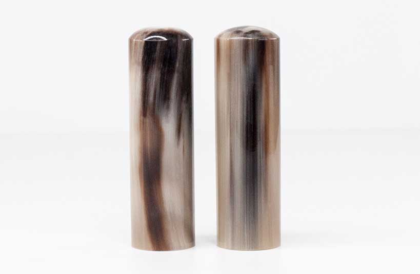 給自己禮物，選擇台南唯原工藝結婚對章、印鑑章、開運章，提供最多的材質、完善的服務。純天【花赤牛角】結婚對章，買牛角結婚對章就來唯原工藝!