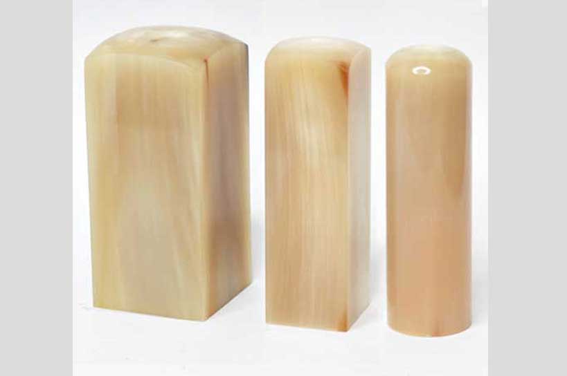 台南公司章!開店開業首選，選擇台南唯原工藝公司章、公司大章、個人印鑑章、印鑑章、開運章，提供最多的材質、完善的服務。純天【赤牛角】公司章，買赤牛角公司大小章就來唯原工藝!